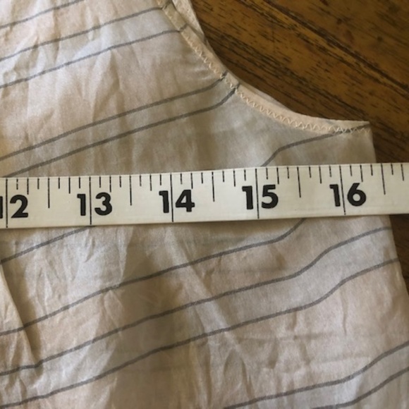 Women's Moda International Sleeveless Silk Camisole Top / Tank  / Shell Size S - Picture 6 of 10